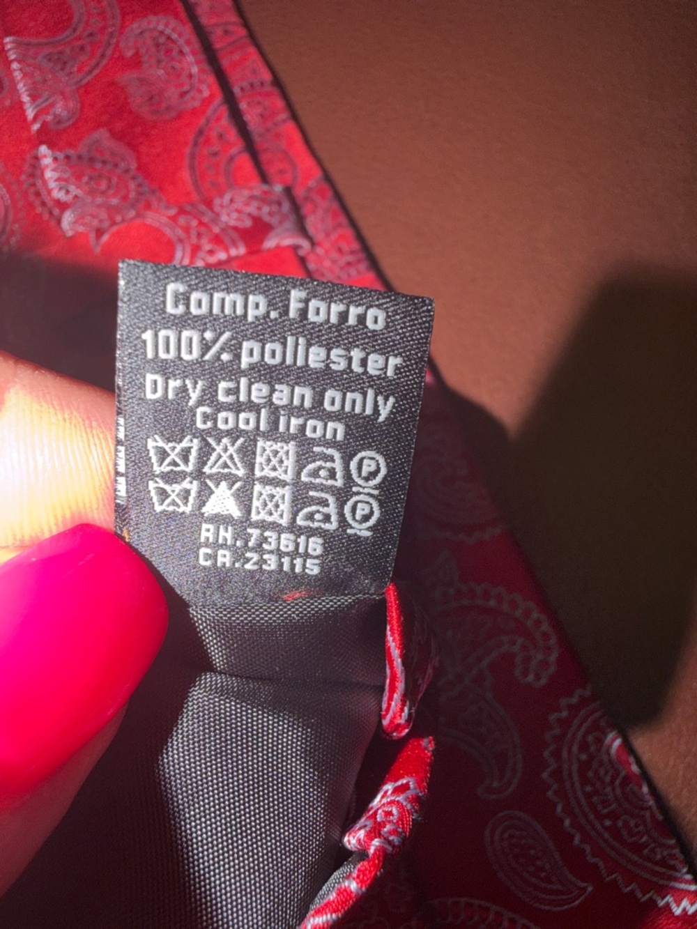 Hugo Boss Made in Italy Red Paisley Tie, 100% Silk, EUC - Picture 7 of 12